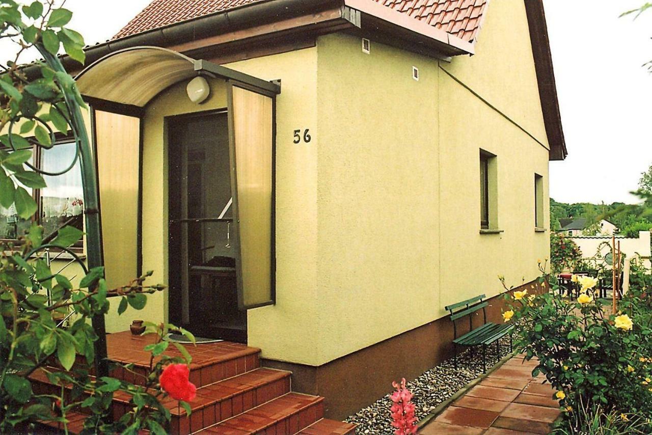 3-Raum-Ferienwohnung-In-Zirkow Exterior photo